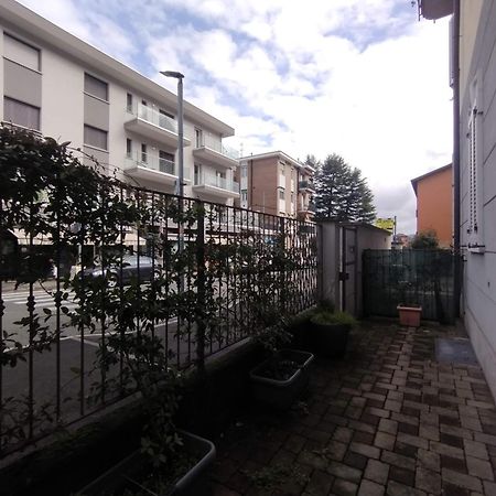 The Garden House Apartment Комо Екстериор снимка