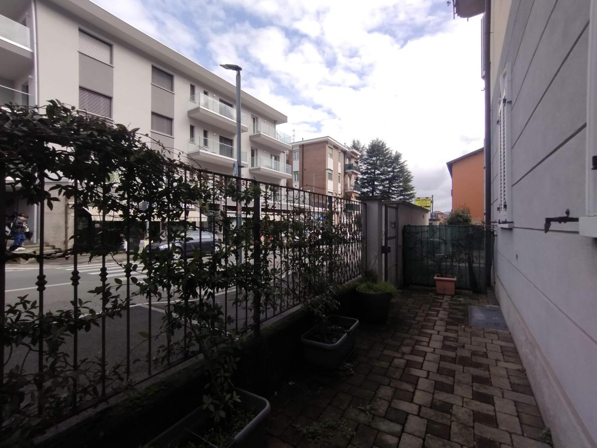 The Garden House Apartment Комо Екстериор снимка
